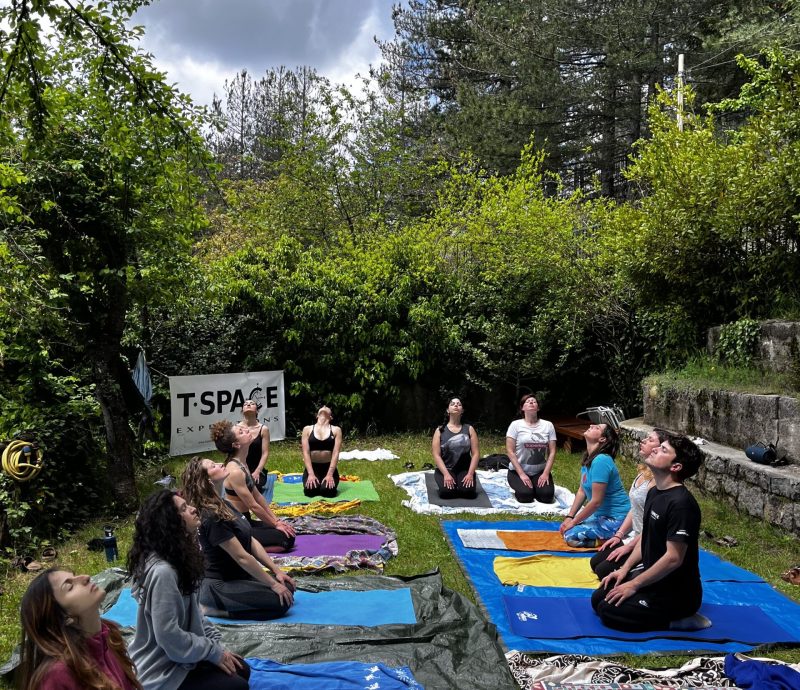 yoga retreat in sila con tspace